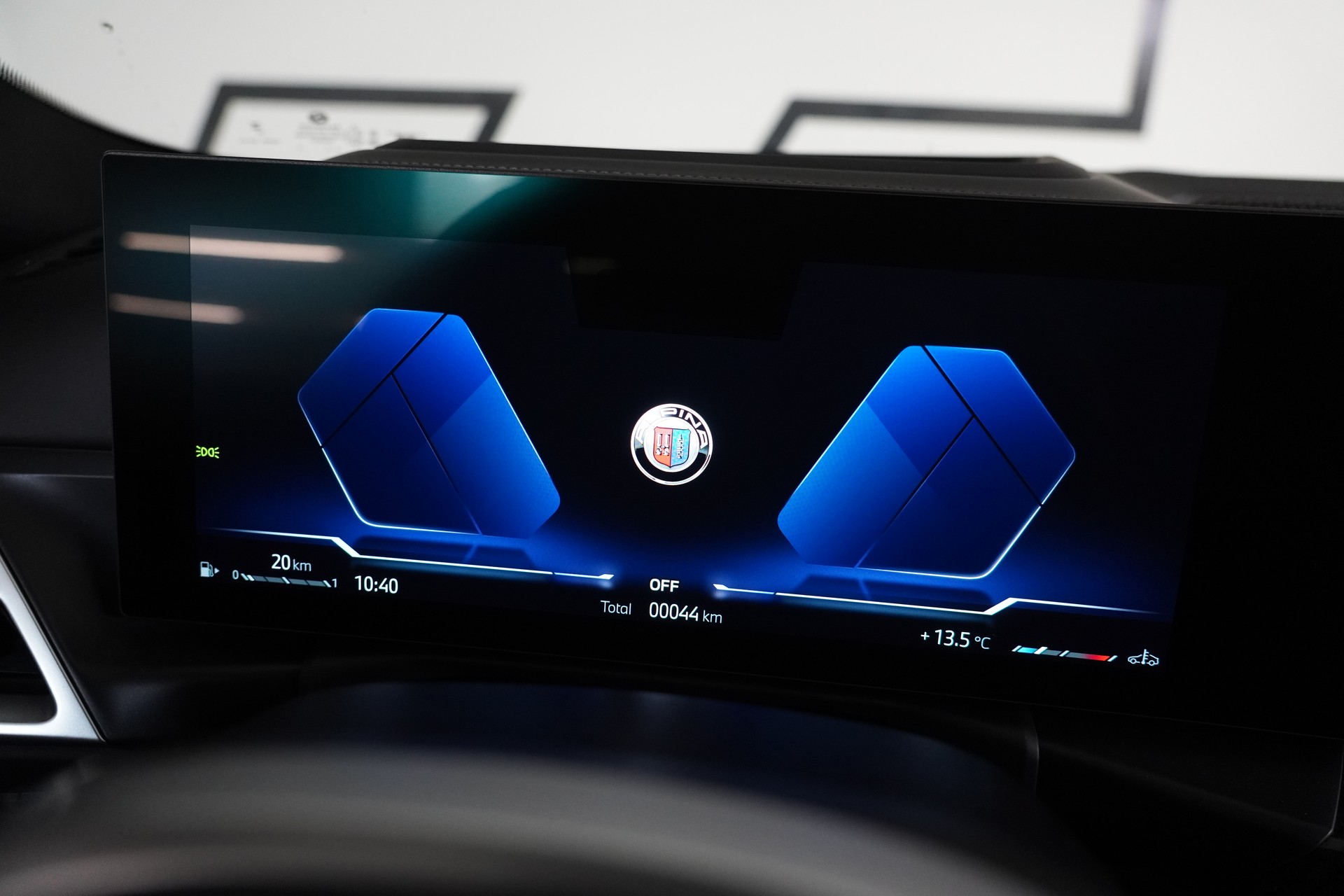 BMW-ALPINA B4 Gran Coupé 3.0 xDrive GT S-Tronic-image-21