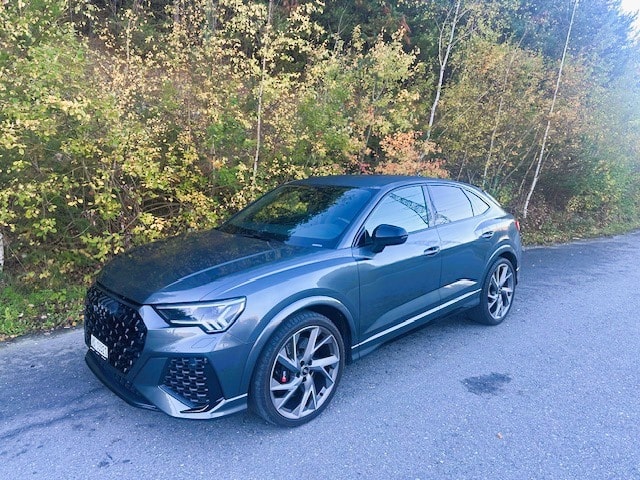 AUDI RS Q3 Sportback quattro S tronic-image-5