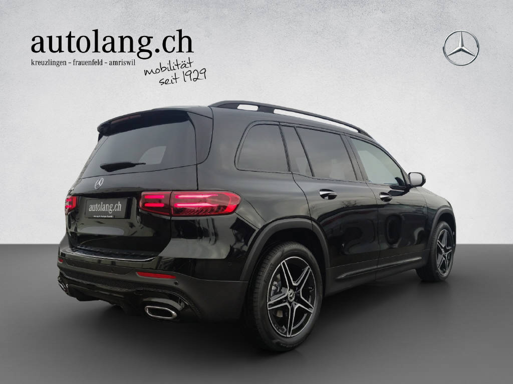 MERCEDES-BENZ GLB 200 AMG Line-image-4