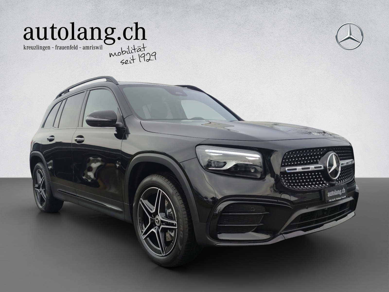 MERCEDES-BENZ GLB 200 AMG Line-image-4