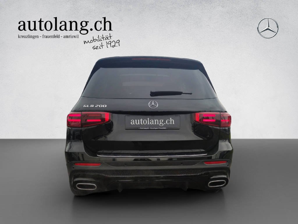 MERCEDES-BENZ GLB 200 AMG Line-image-16