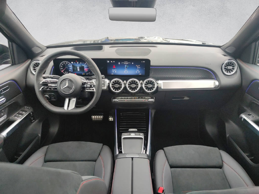 MERCEDES-BENZ GLB 200 AMG Line-image-14