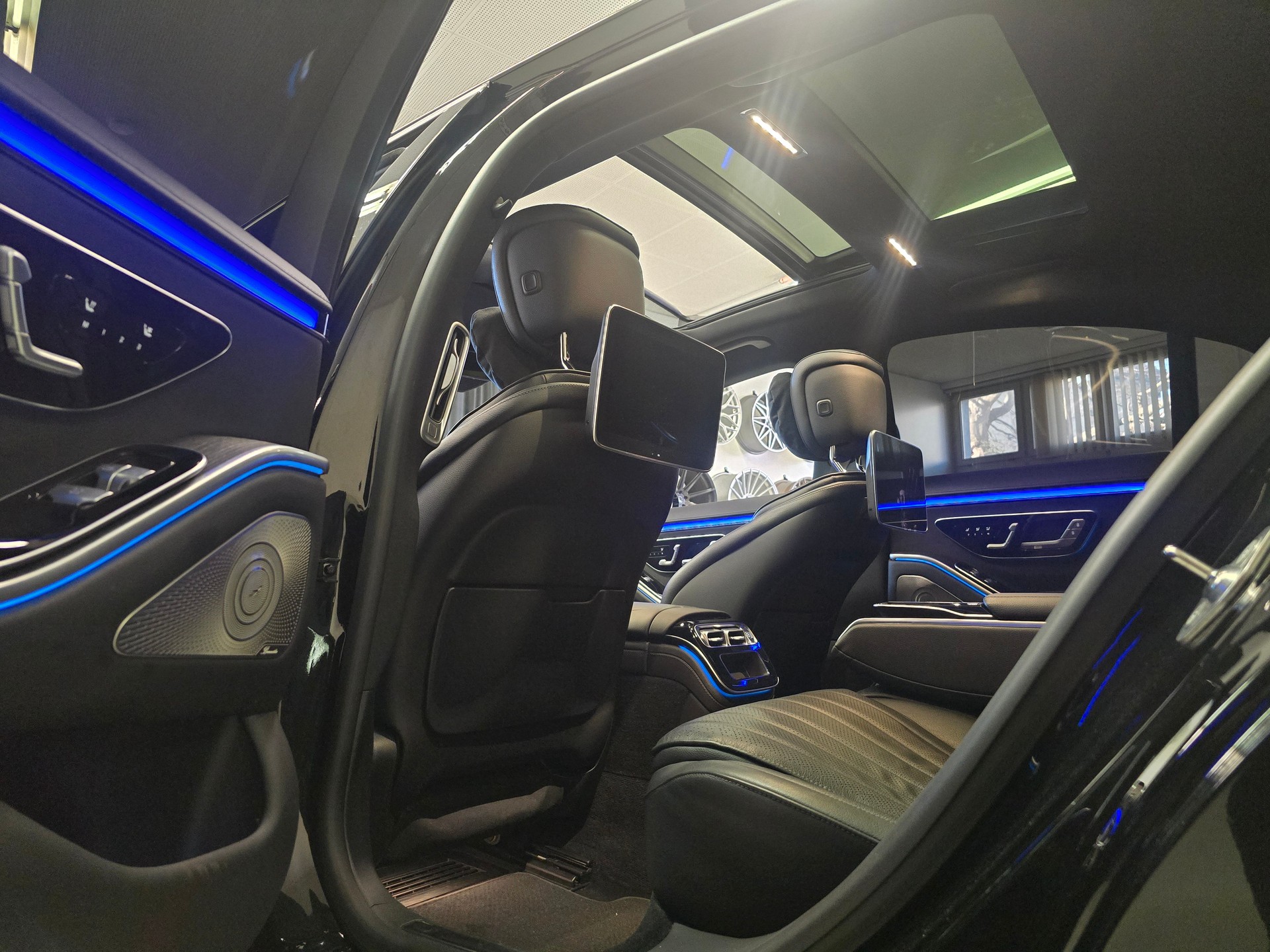 MERCEDES-BENZ S 400 d 4Matic AMG Line 9G-Tronic-image-10