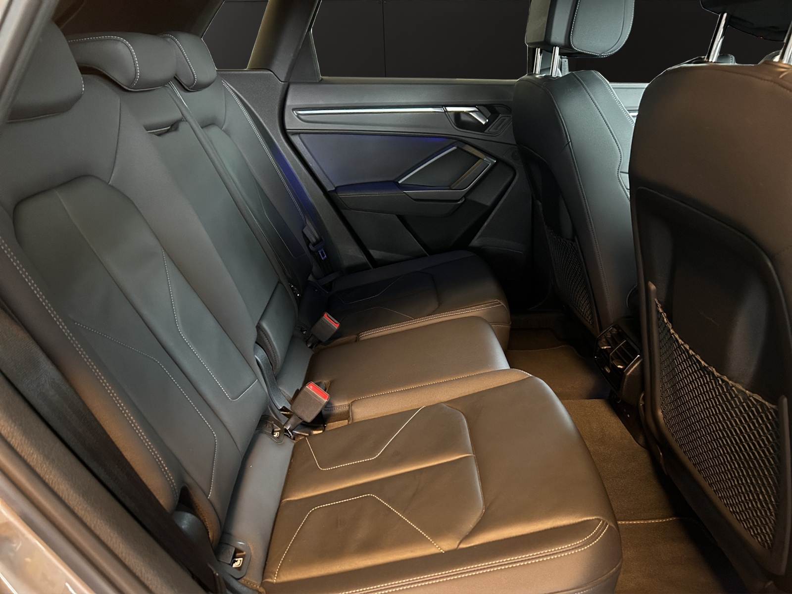 AUDI Q3 35 TFSI S line Attraction S-tronic-image-16