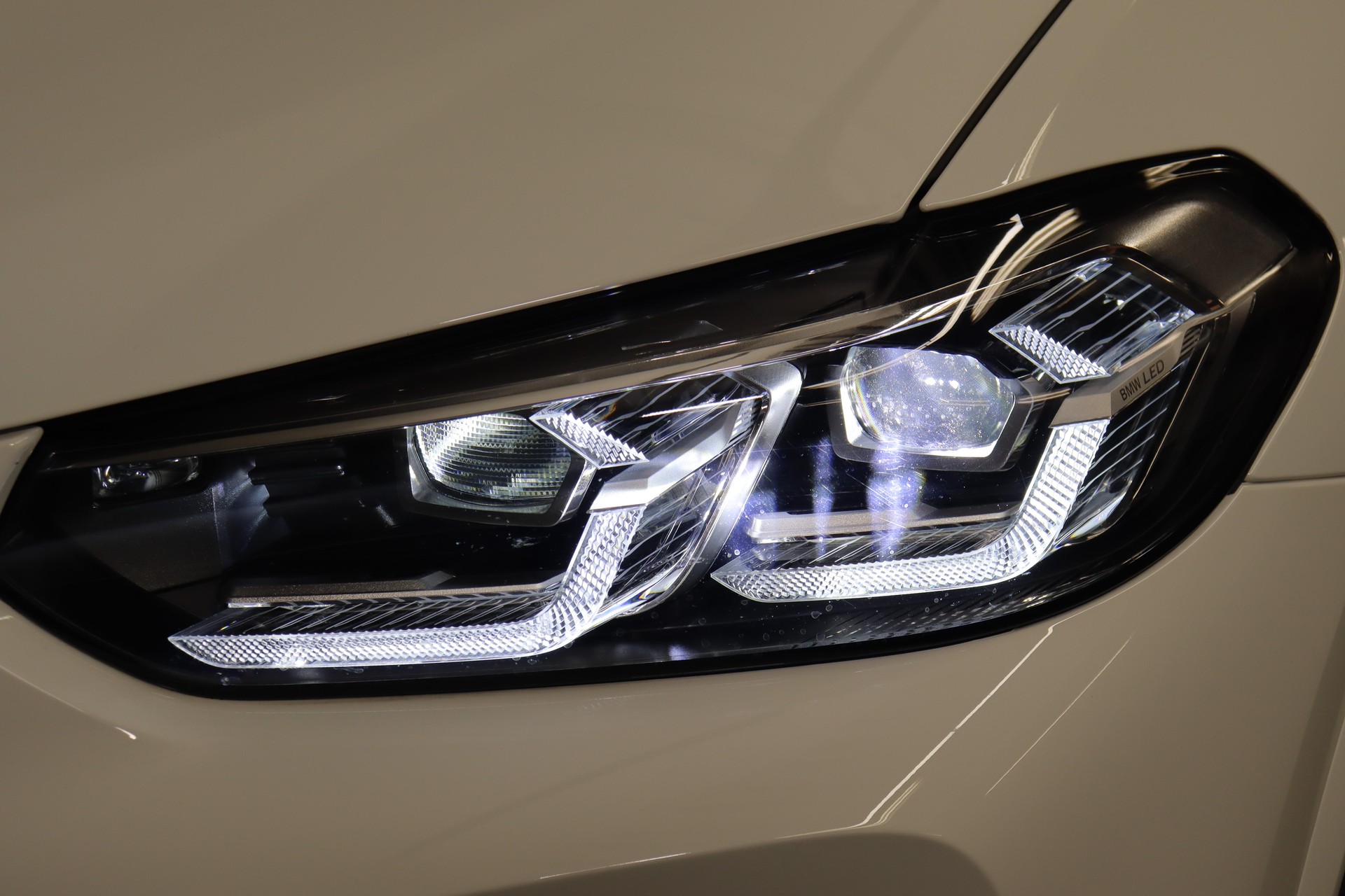 BMW X3 30e xDrive SAG-image-17