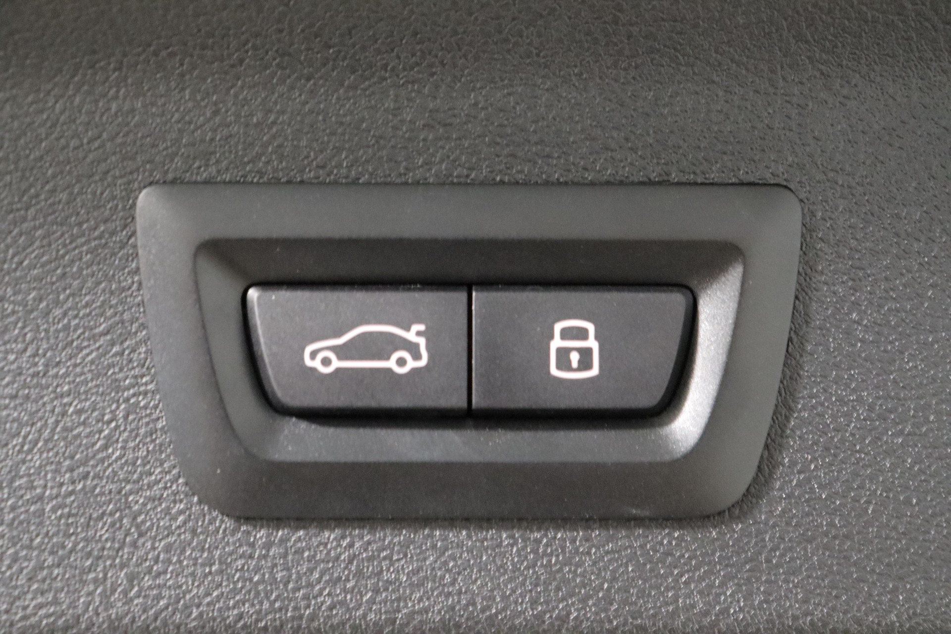 BMW X3 30e xDrive SAG-image-16