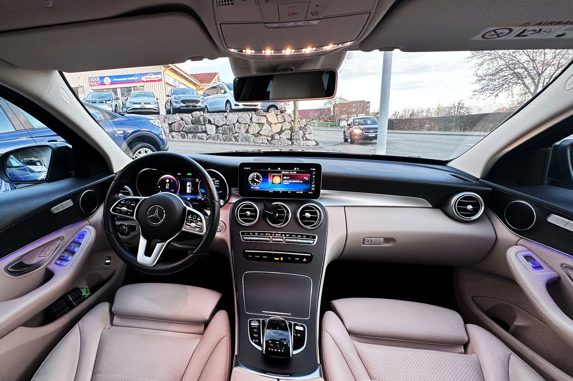 MERCEDES-BENZ C 200 Swiss Star 4M 9G-Tronic-image-12