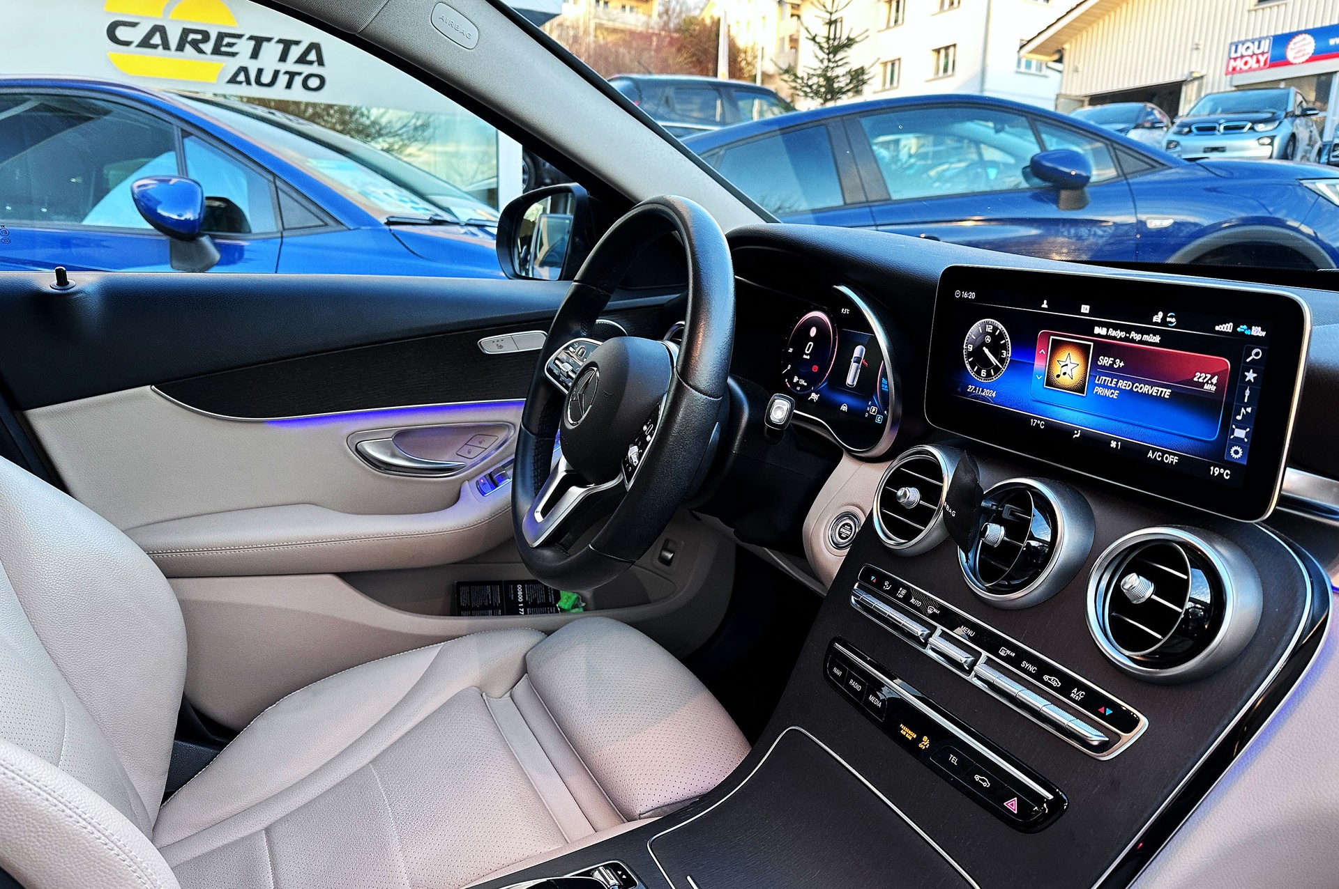 MERCEDES-BENZ C 200 Swiss Star 4M 9G-Tronic-image-13