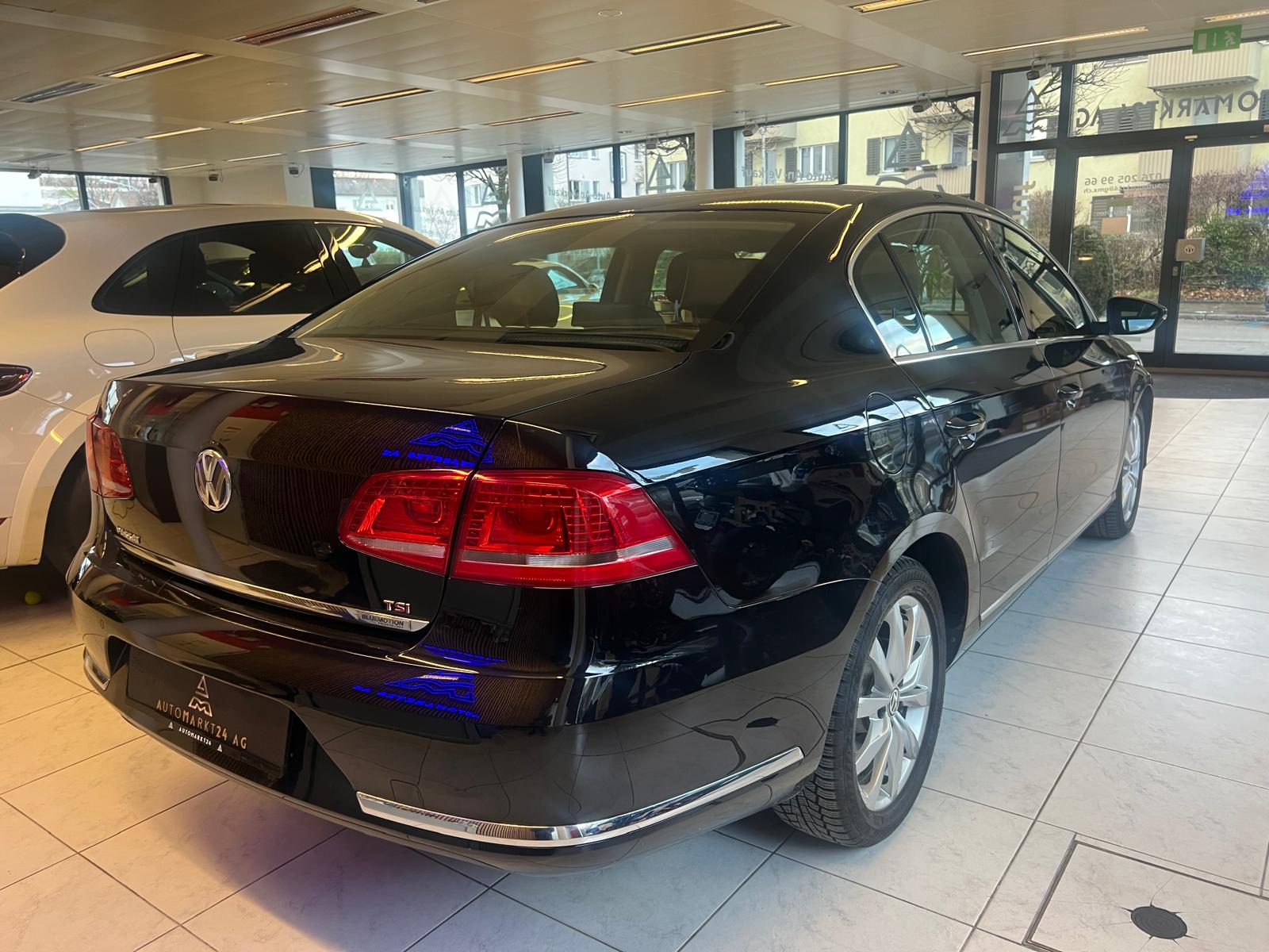 VW Passat 1.4 TSI BlueMT Highline !!!TOP ZUSTAND!!!-image-11