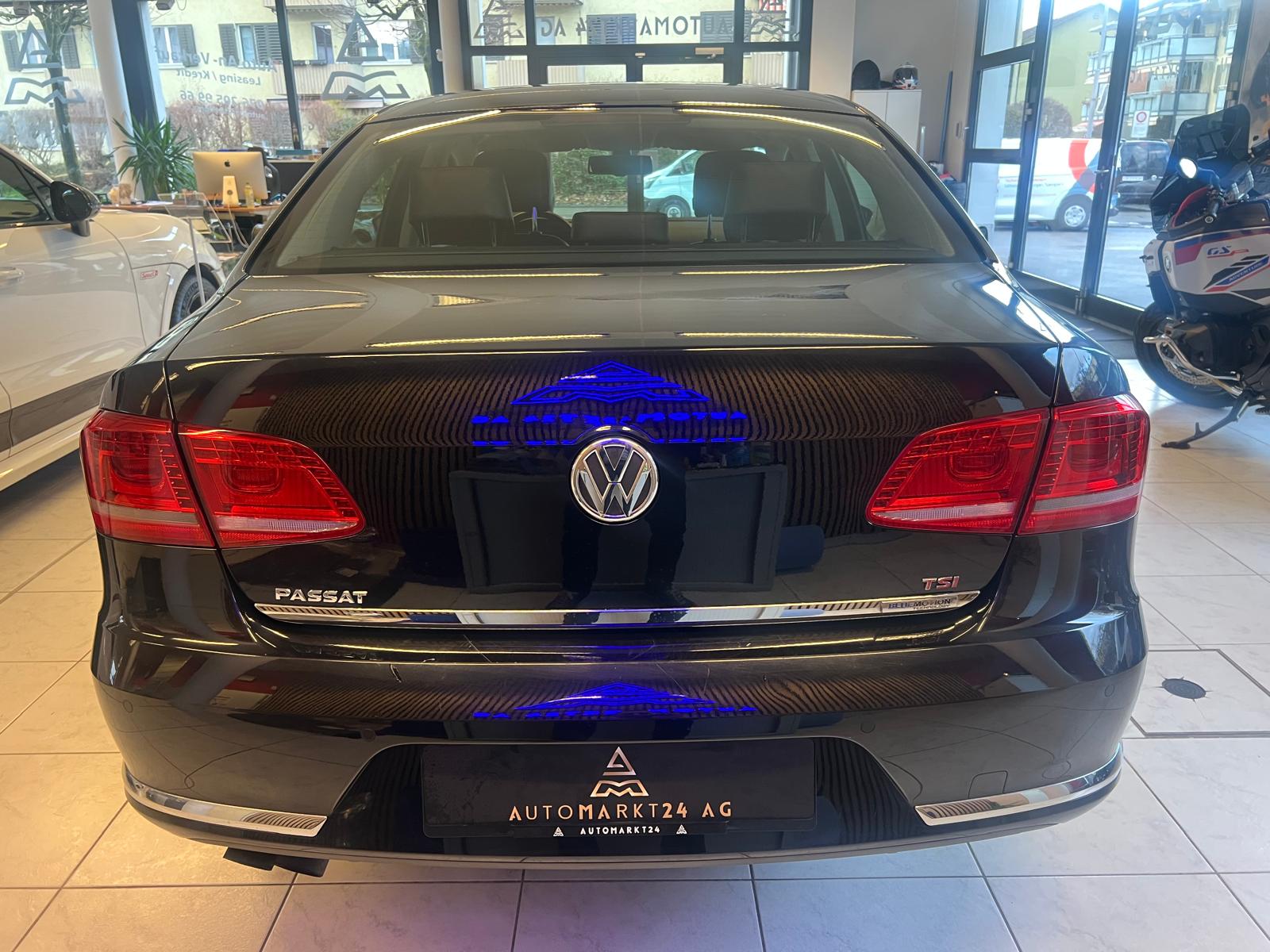 VW Passat 1.4 TSI BlueMT Highline !!!TOP ZUSTAND!!!-image-10