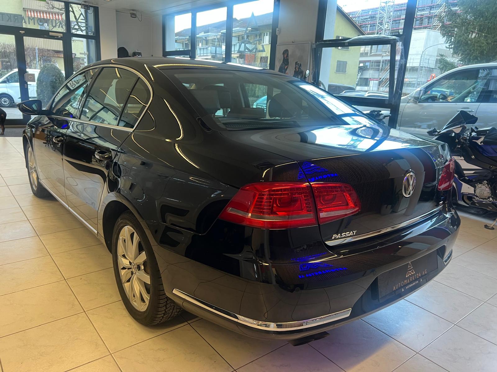 VW Passat 1.4 TSI BlueMT Highline !!!TOP ZUSTAND!!!-image-9