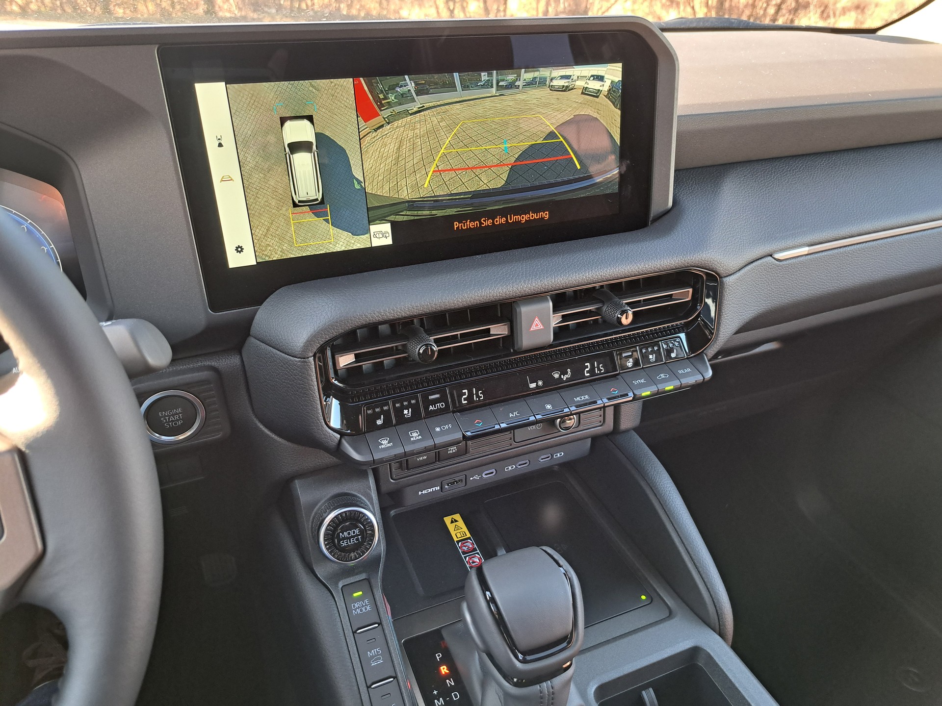 TOYOTA Land Cruiser 2.8TD 48V Invincible-image-10