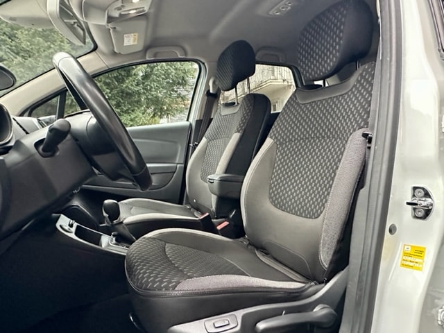 RENAULT Captur 1.3 T 16V Intens EDC-image-8