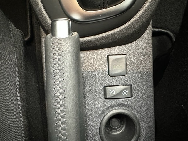 RENAULT Captur 1.3 T 16V Intens EDC-image-15