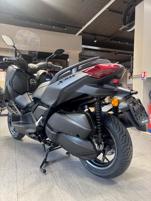 YAMAHA X-Max 300 Tech Max+-showroom-element-3