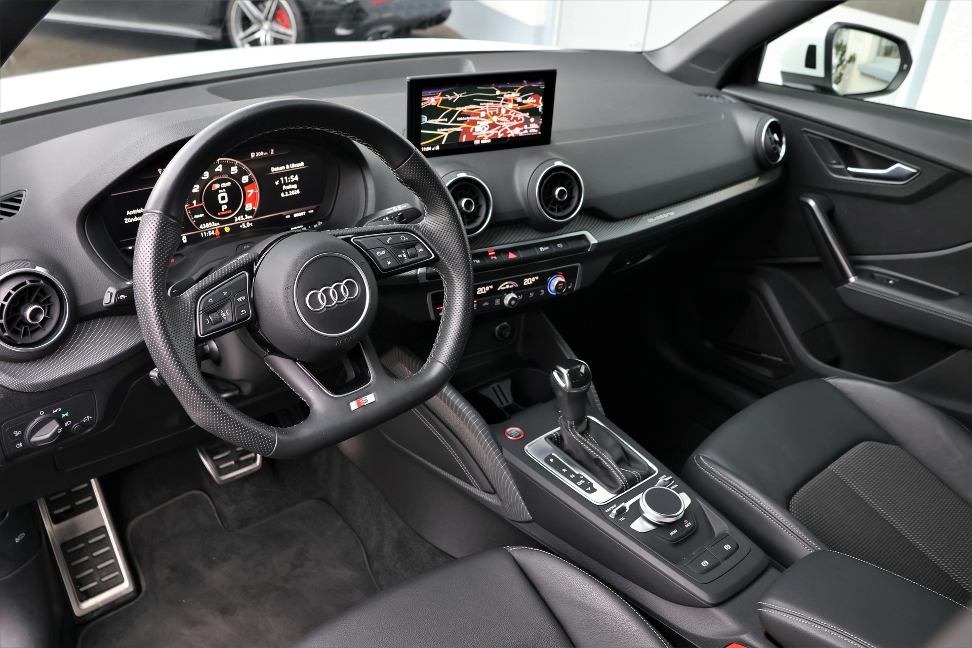 AUDI SQ2 TFSI quattro S-tronic (CH)-image-8