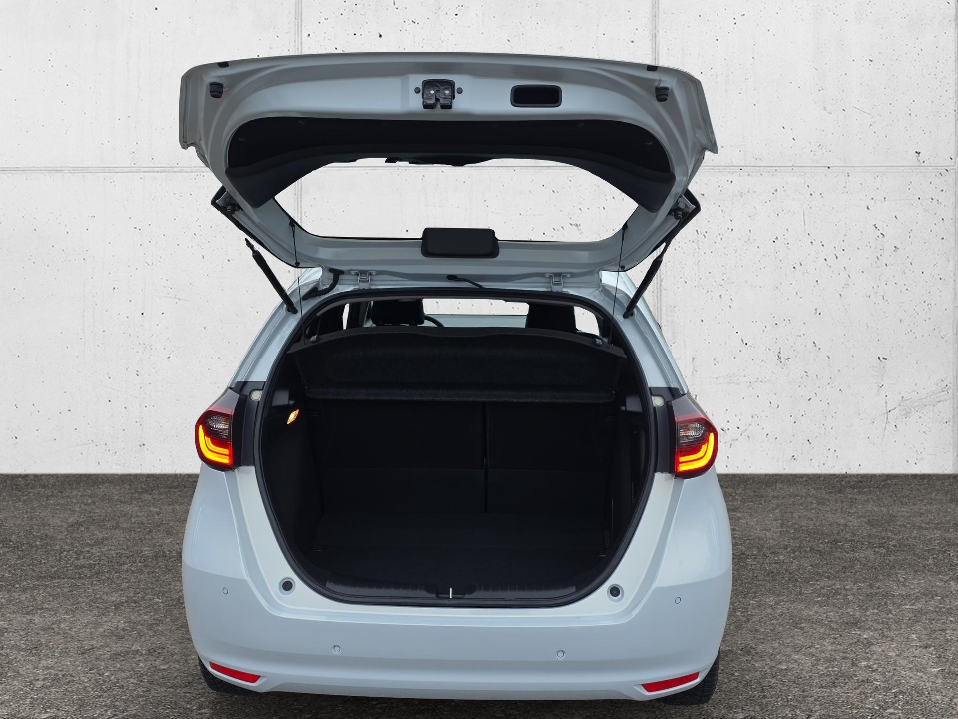 HONDA Jazz 1.5 i-MMD Executive-image-18
