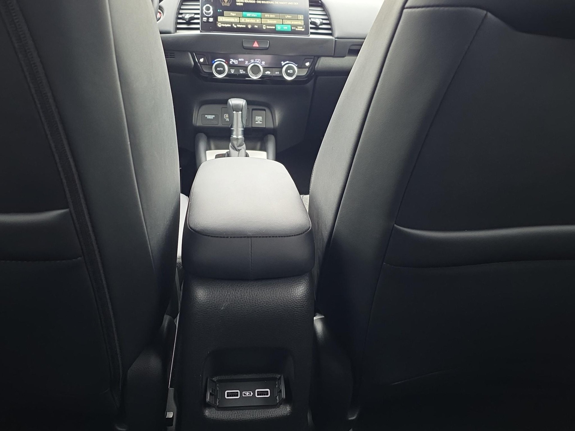 HONDA Jazz 1.5 i-MMD Executive-image-15