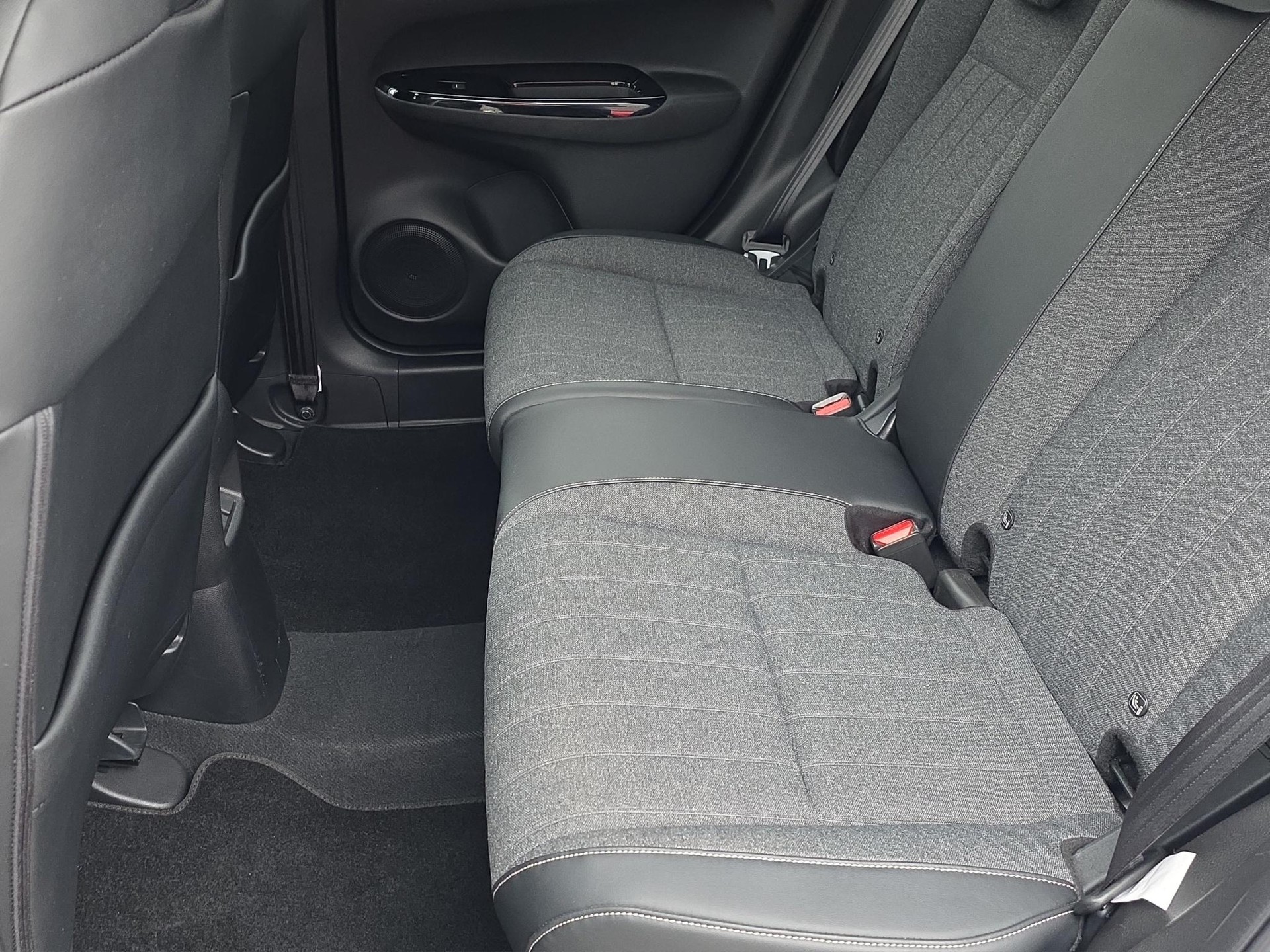 HONDA Jazz 1.5 i-MMD Executive-image-12
