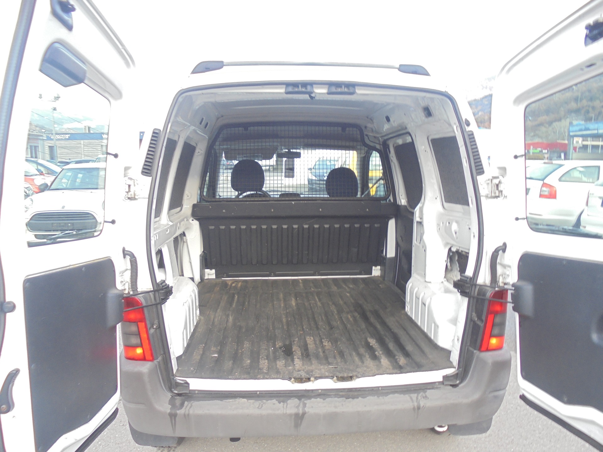 PEUGEOT Partner 1.9D 170C Swiss Pack-image-6