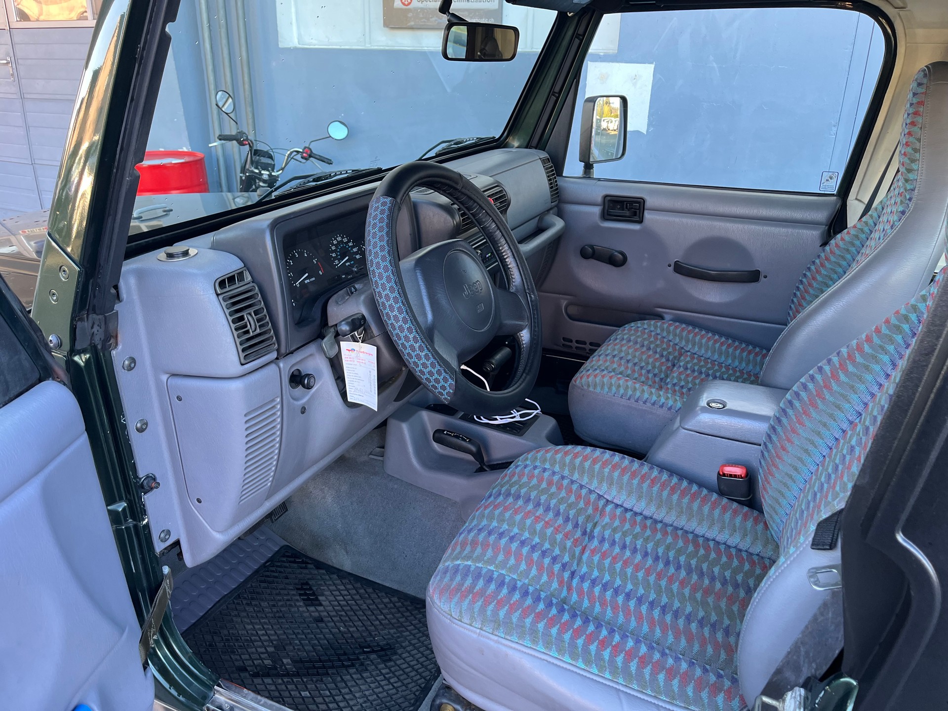 JEEP Wrangler 4.0 Sport Hardtop-image-7