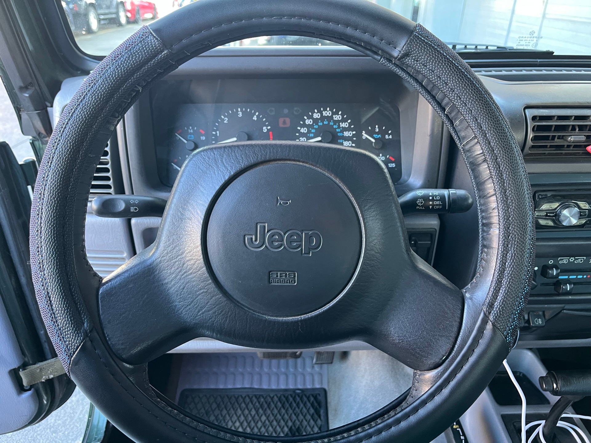 JEEP Wrangler 4.0 Sport Hardtop-image-12