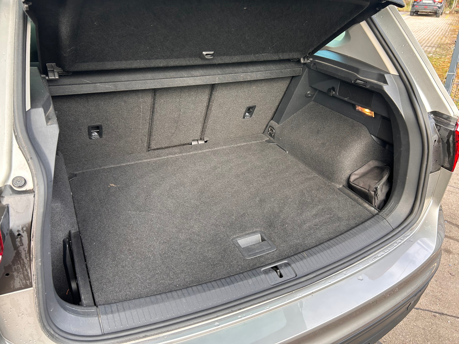 VW Tiguan 2.0 TDI SCR Trendline 4Motion-image-5