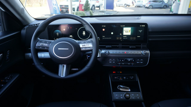HYUNDAI Kona 1.6 HEV Vertex-image-10