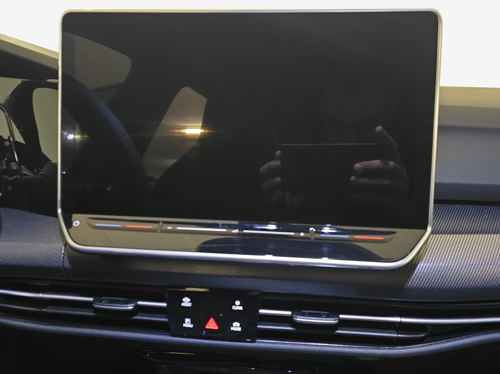 VW Golf 1.5 e TSI mHEV R-Line DSG-image-10