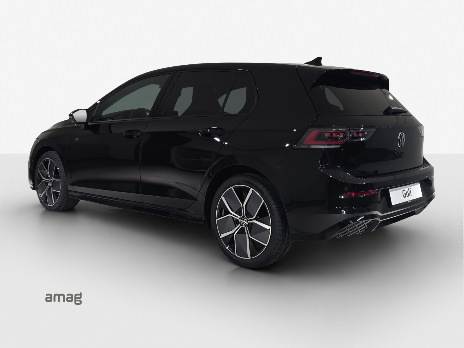 VW Golf 1.5 e TSI mHEV R-Line DSG-image-2