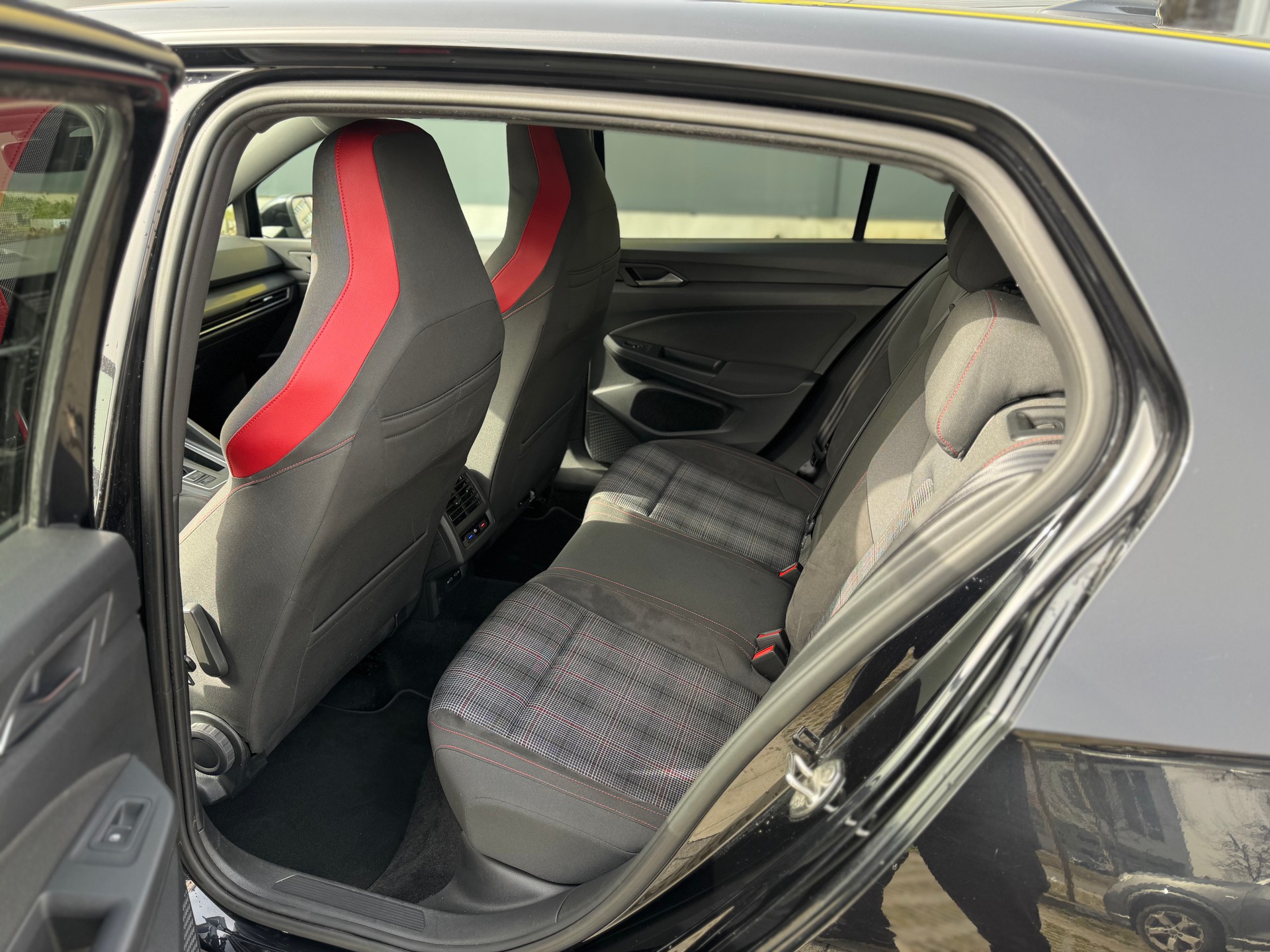 VW Golf 2.0 TSI GTI DSG-image-10