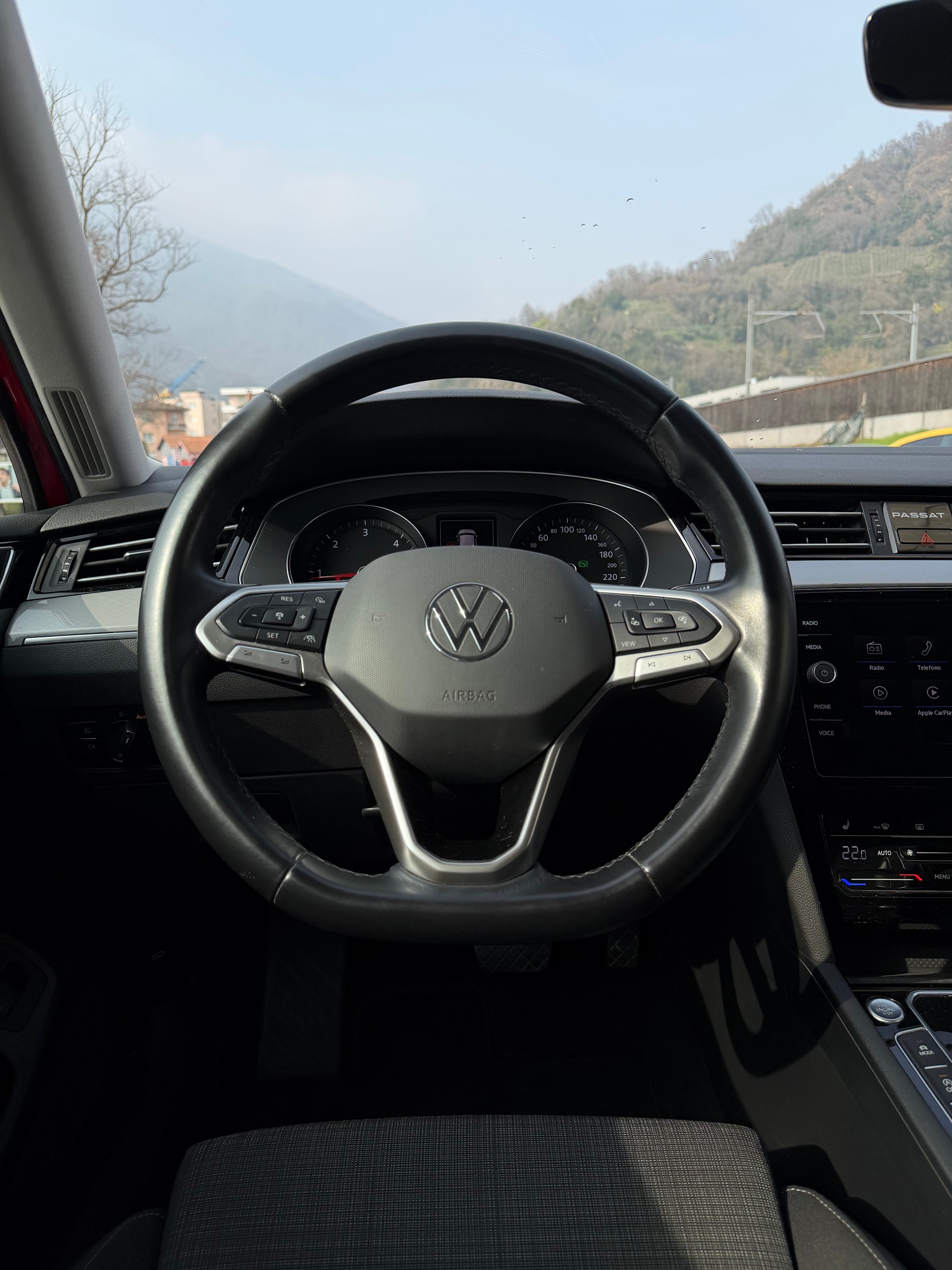 VW Passat 2.0 TDI BMT Business DSG-image-9