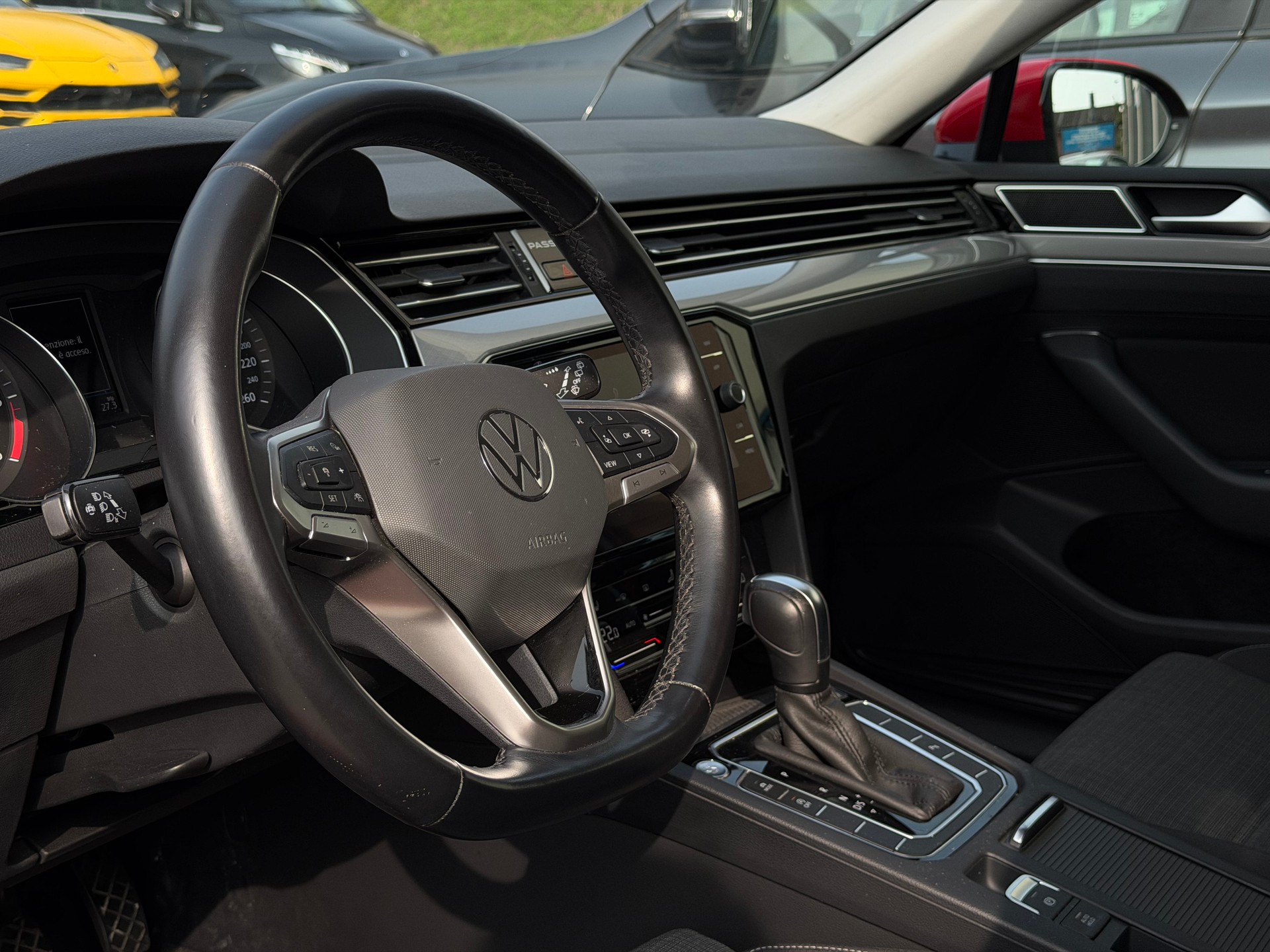 VW Passat 2.0 TDI BMT Business DSG-image-8