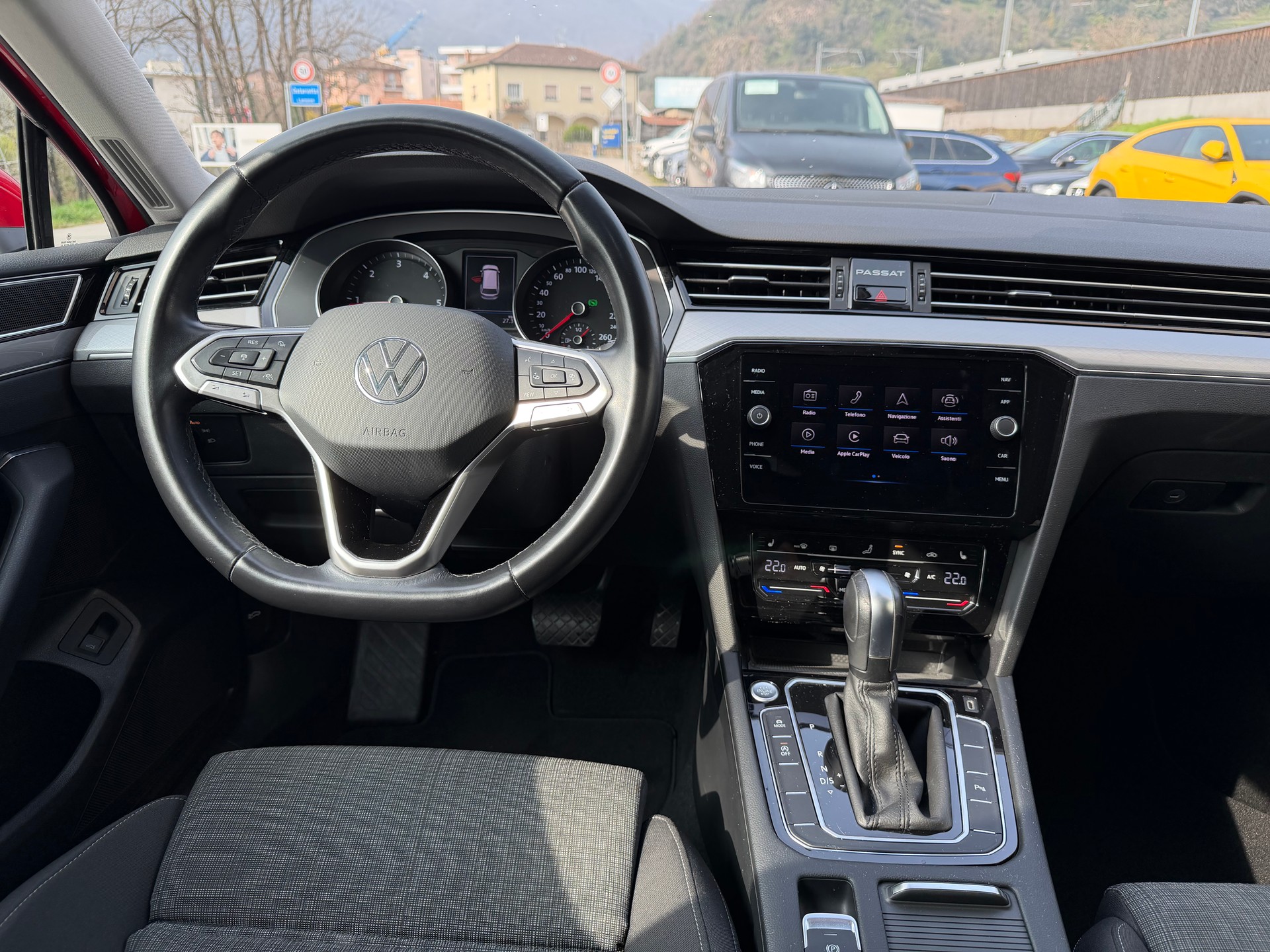 VW Passat 2.0 TDI BMT Business DSG-image-10