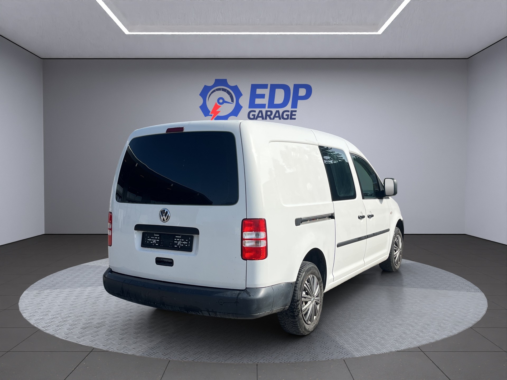 VW Caddy Maxi 1.6 TDI-image-5