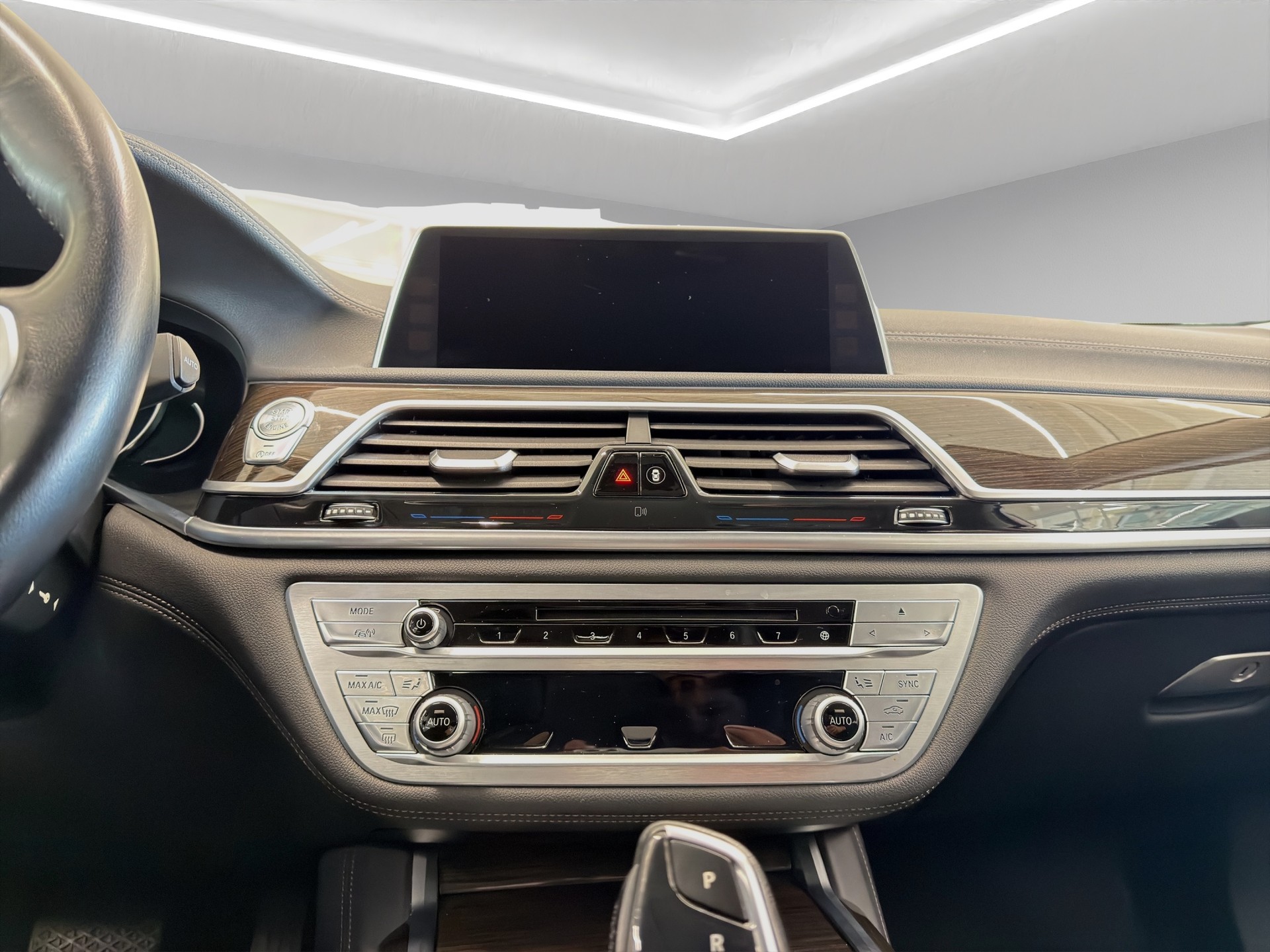 BMW 730d xDrive Steptronic-image-21
