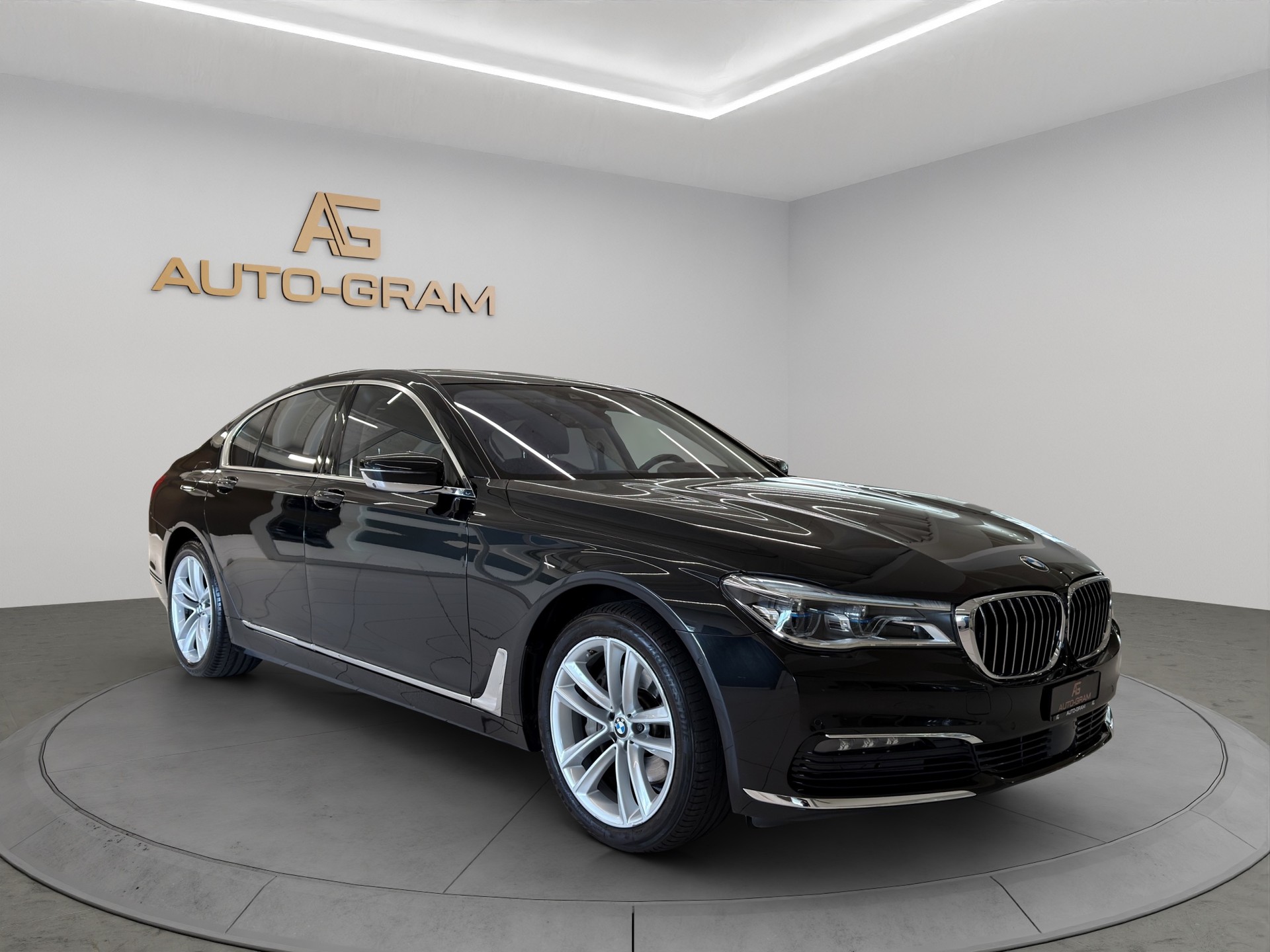 BMW 730d xDrive Steptronic-image-6