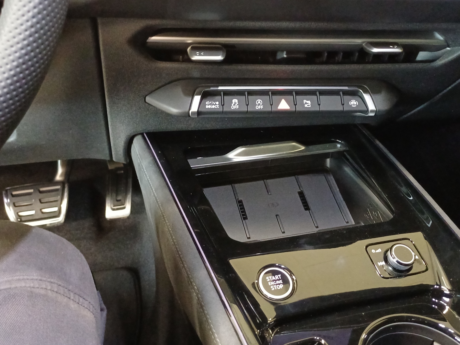 AUDI Q3 SUV 110 kW TFSI S tronic-image-10
