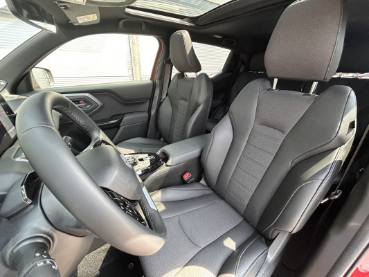 TOYOTA Urban Cr.61kWh Prem. AWD-image-6