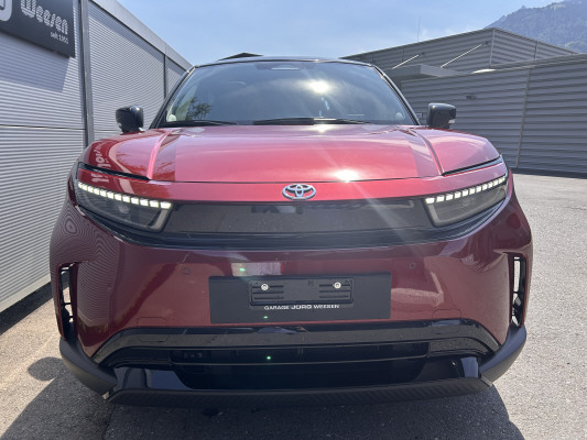 TOYOTA Urban Cr.61kWh Prem. AWD-image-1