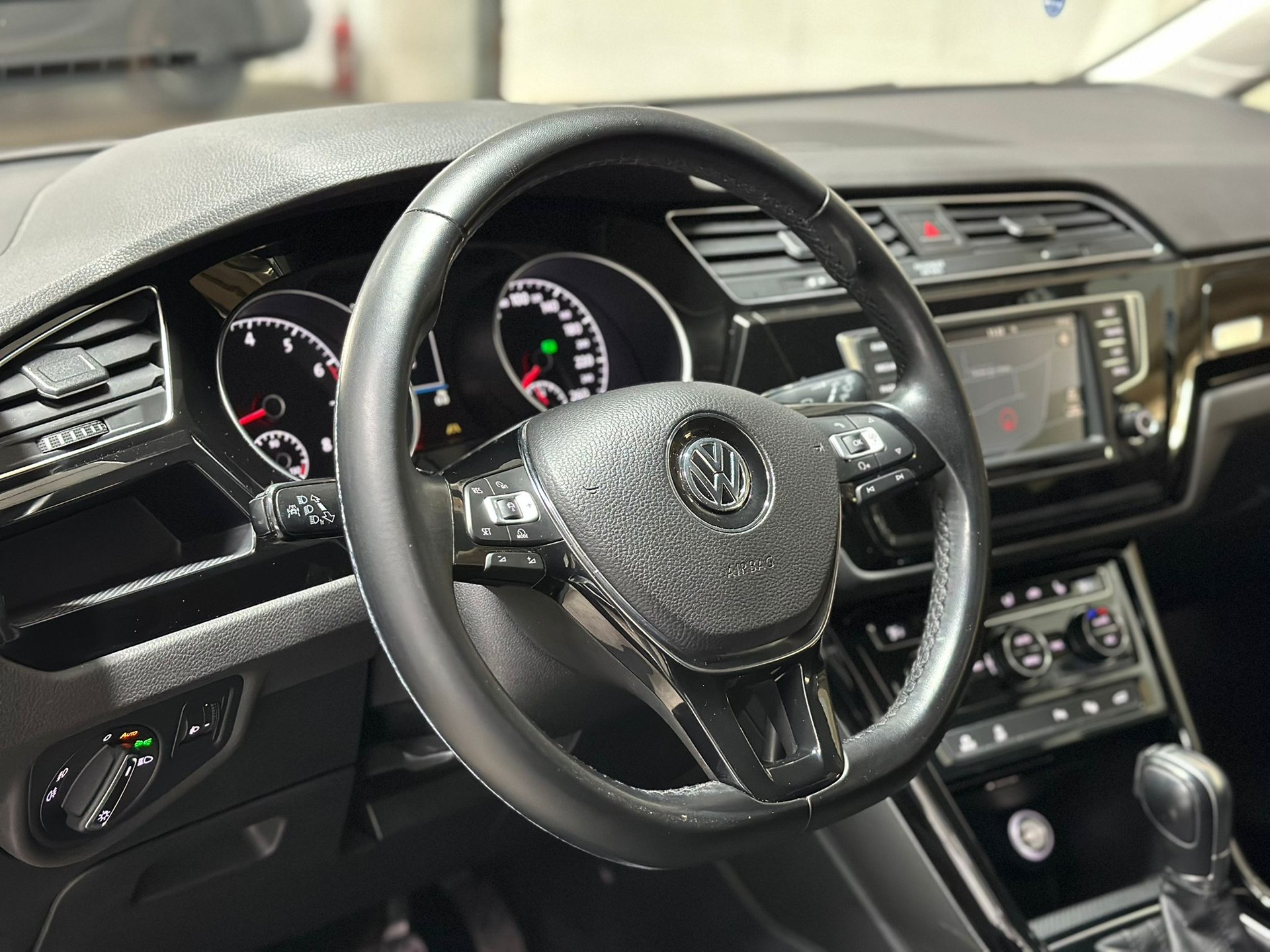 VW Touran 1.4 TSI Highline DSG-image-14
