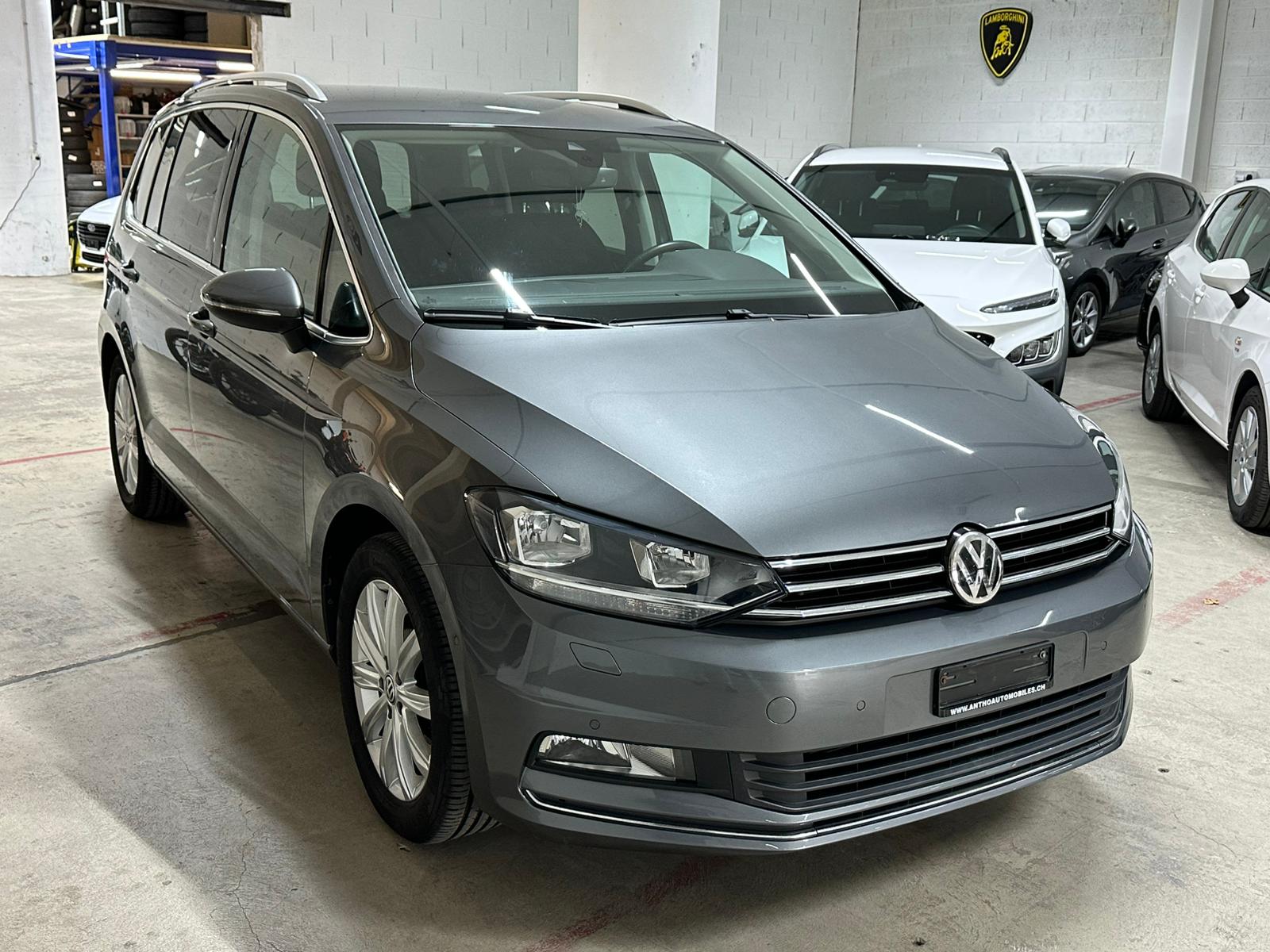 VW Touran 1.4 TSI Highline DSG-image-2