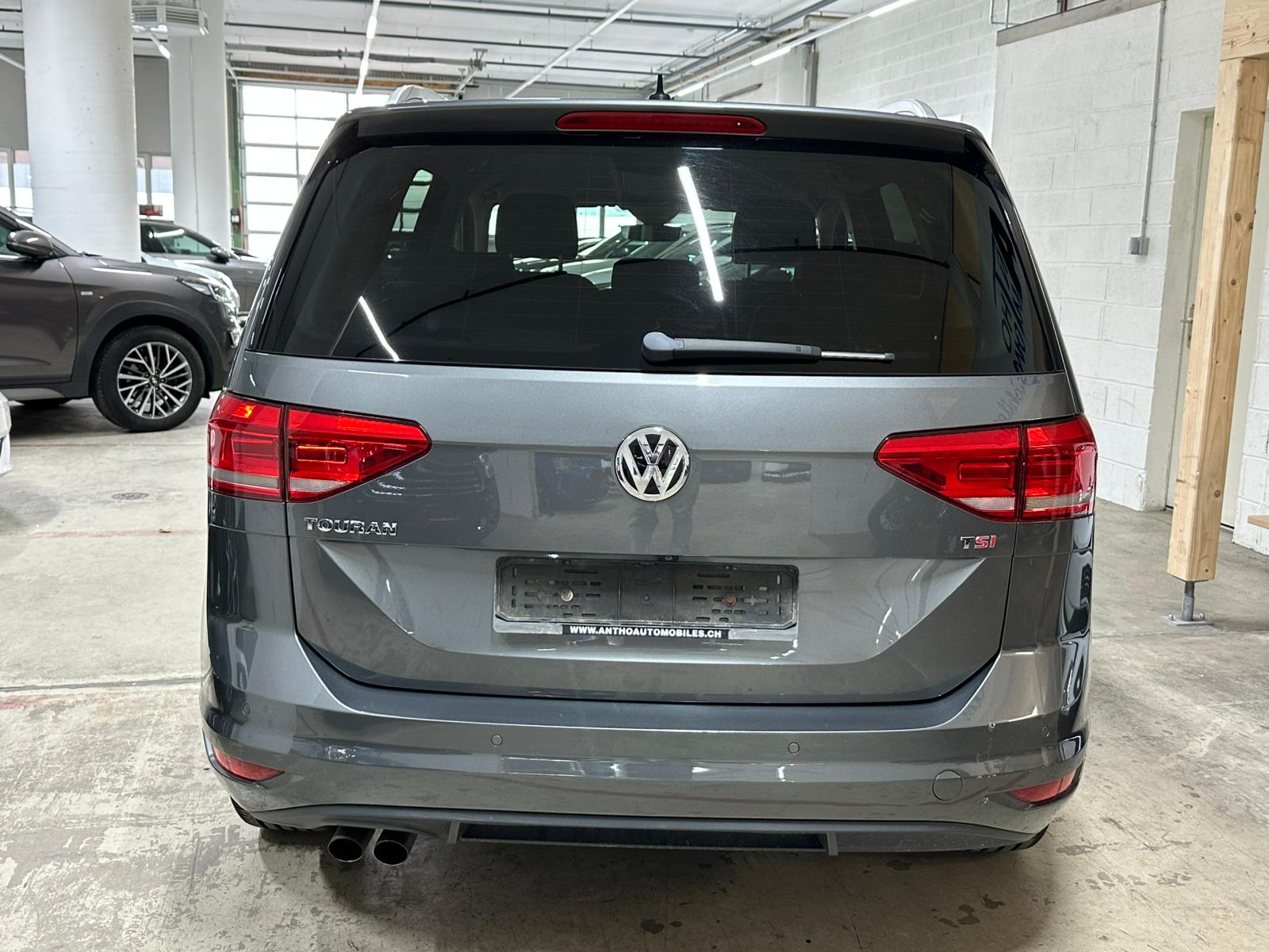 VW Touran 1.4 TSI Highline DSG-image-5
