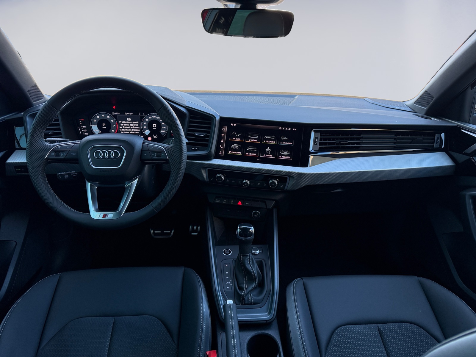 AUDI A1 Sportback 30 TFSI S Line Attraction S-tronic-image-8