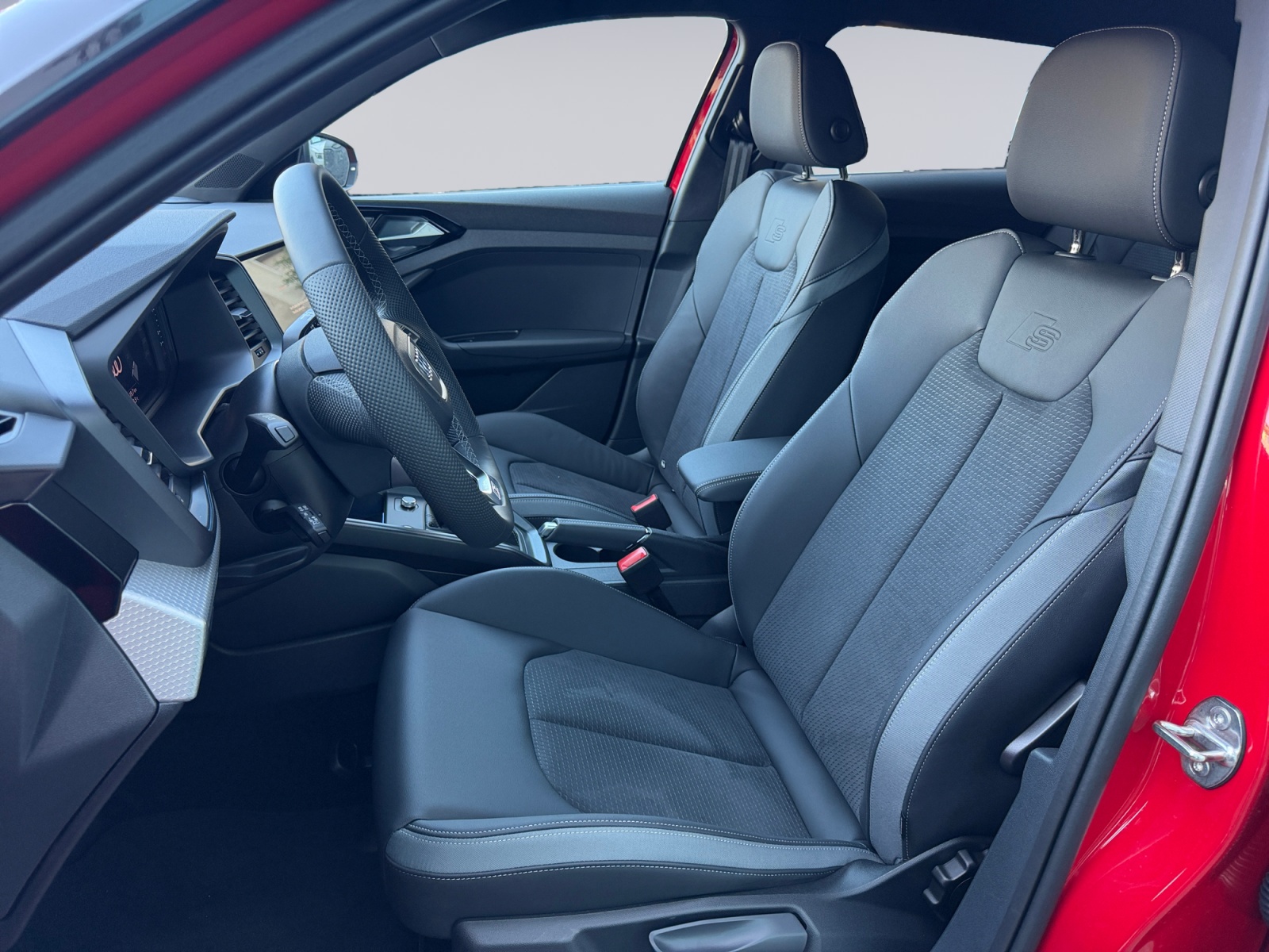 AUDI A1 Sportback 30 TFSI S Line Attraction S-tronic-image-6