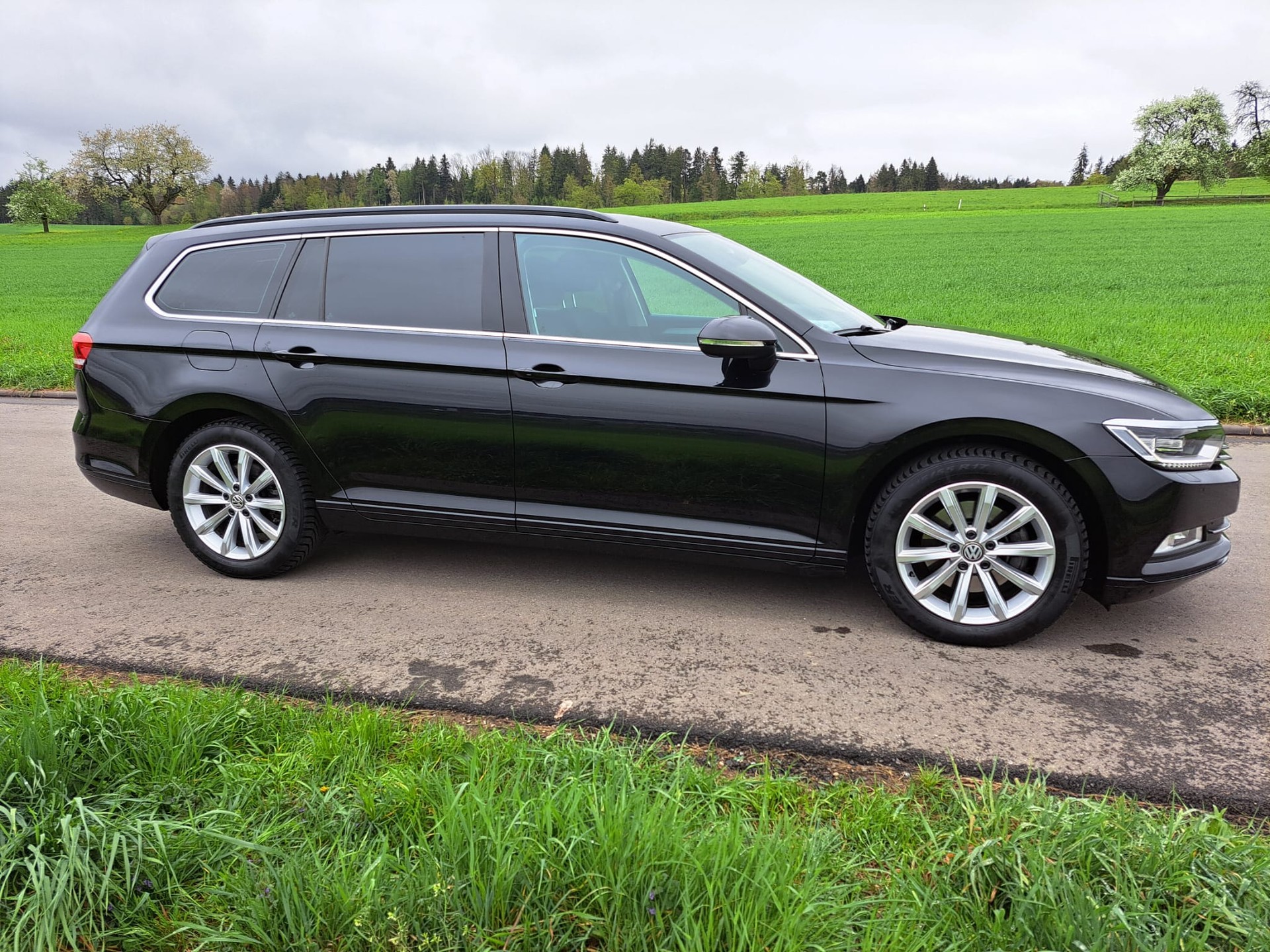 VW Passat Variant 2.0 TDI 150 Comfortline DSG-image-1