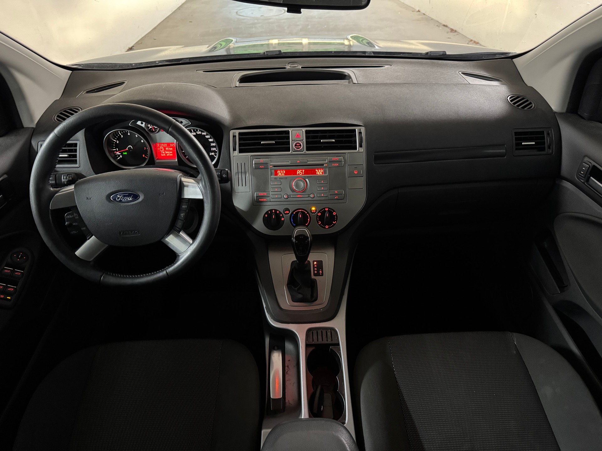 FORD Kuga 2.5 Turbo 4WD Automatic-image-9