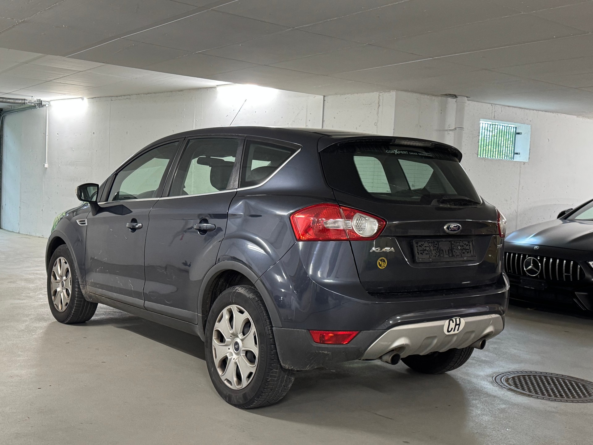 FORD Kuga 2.5 Turbo 4WD Automatic-image-4