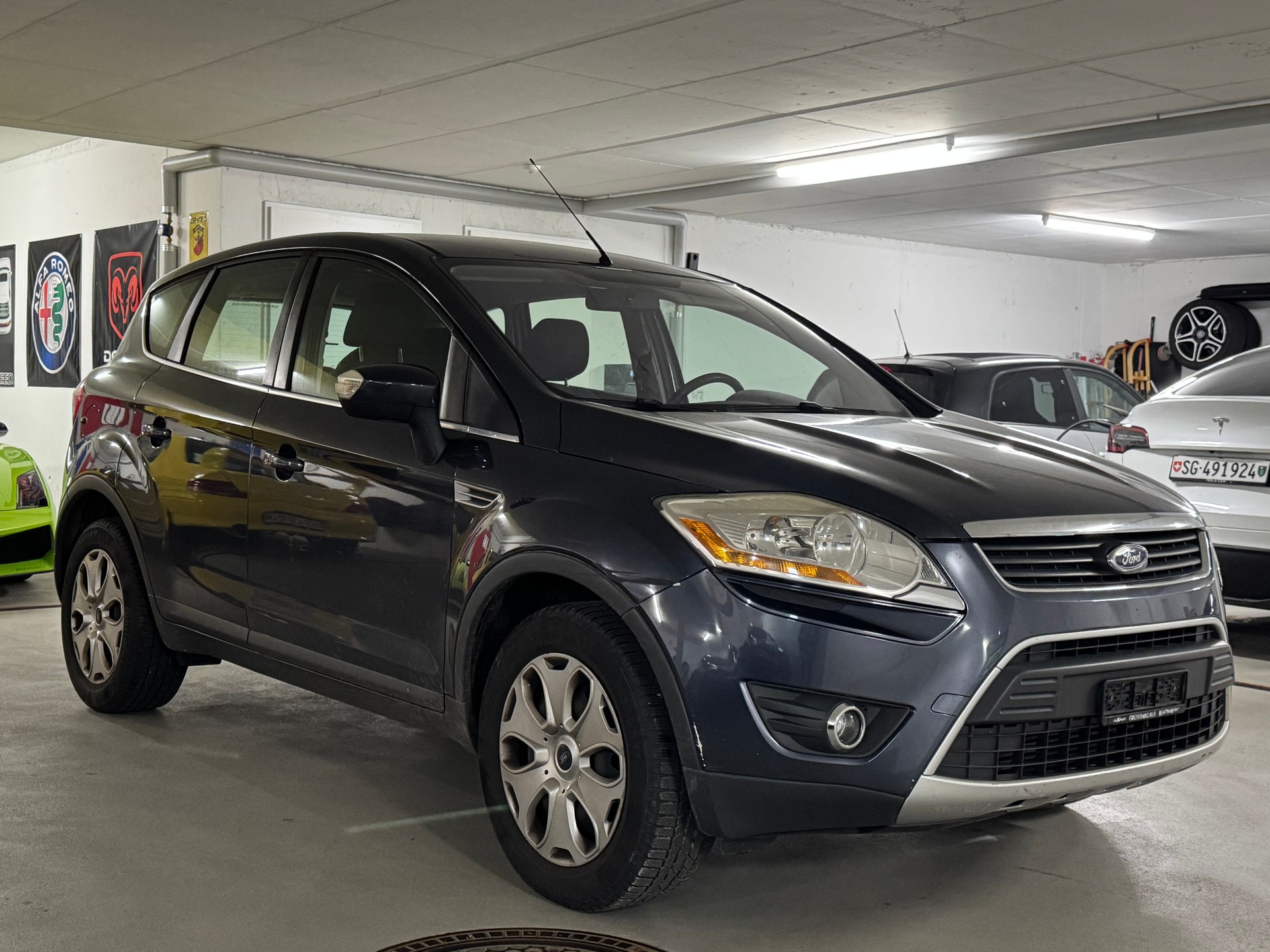FORD Kuga 2.5 Turbo 4WD Automatic-image-2