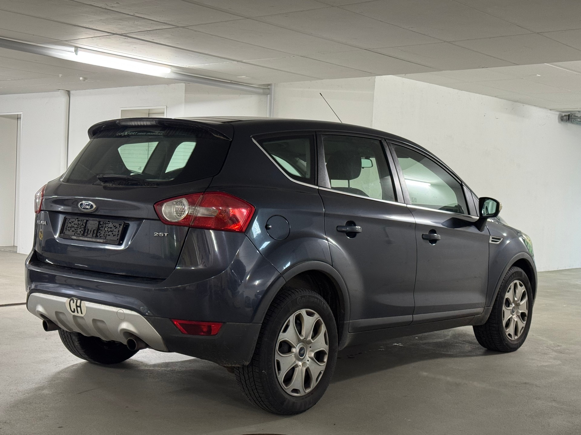 FORD Kuga 2.5 Turbo 4WD Automatic-image-6